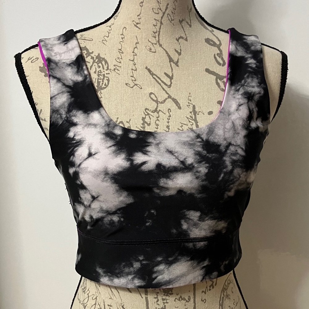 Fabletics Harlow Reversible Sports Bra Sz M Fiesta/Static - Picture 4 of 6